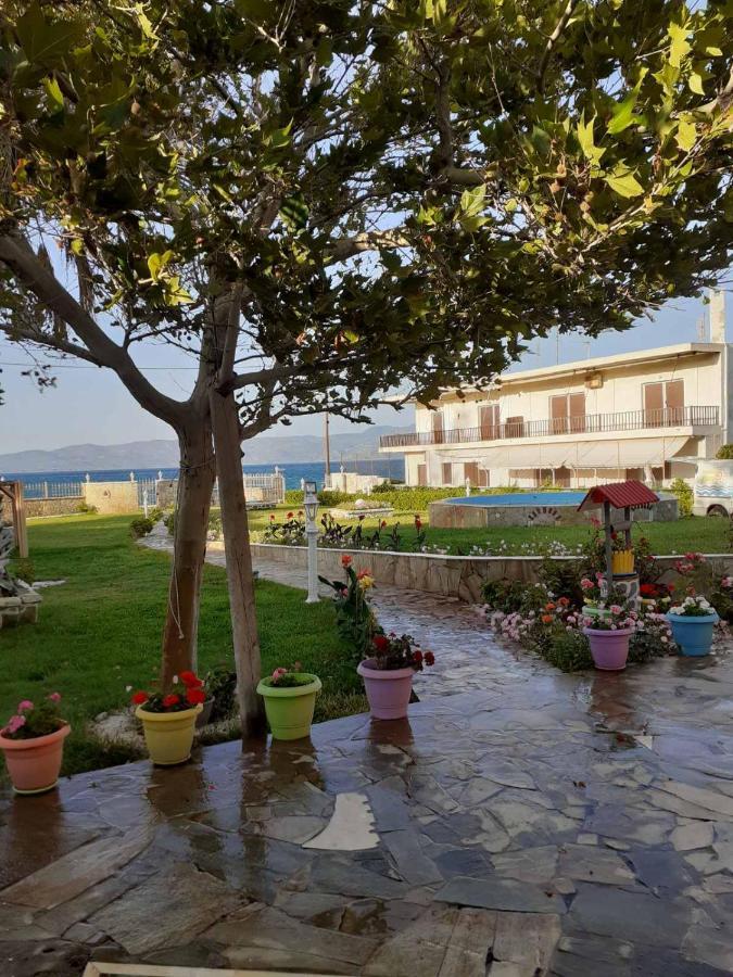 Christen House Perigialion Dış mekan fotoğraf